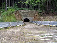 13304_Wejscie_do_podziemi