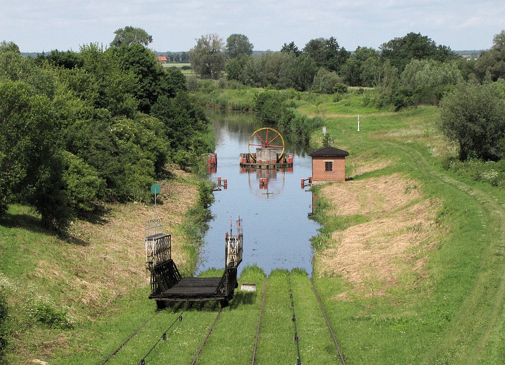 2012-07-02_10-55-42_IMG_x26873_cr.jpg -                                