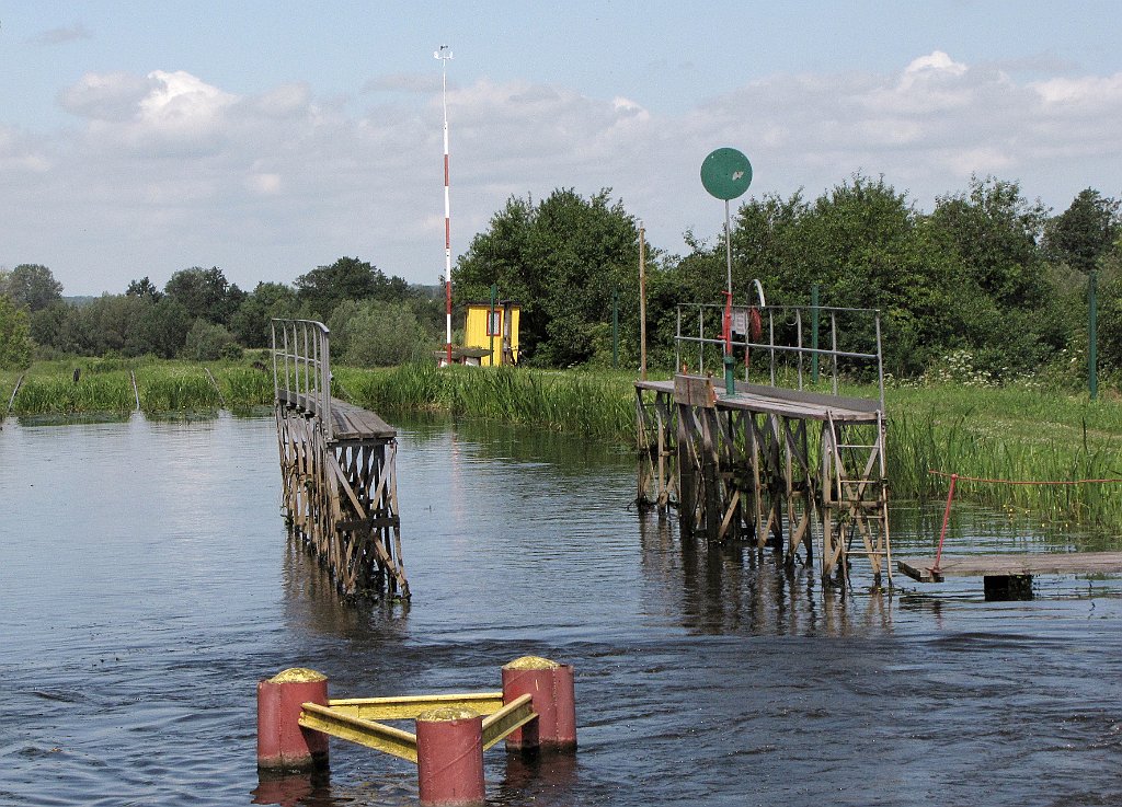 2012-07-02_11-00-42_IMG_x26892_cr.jpg -                                