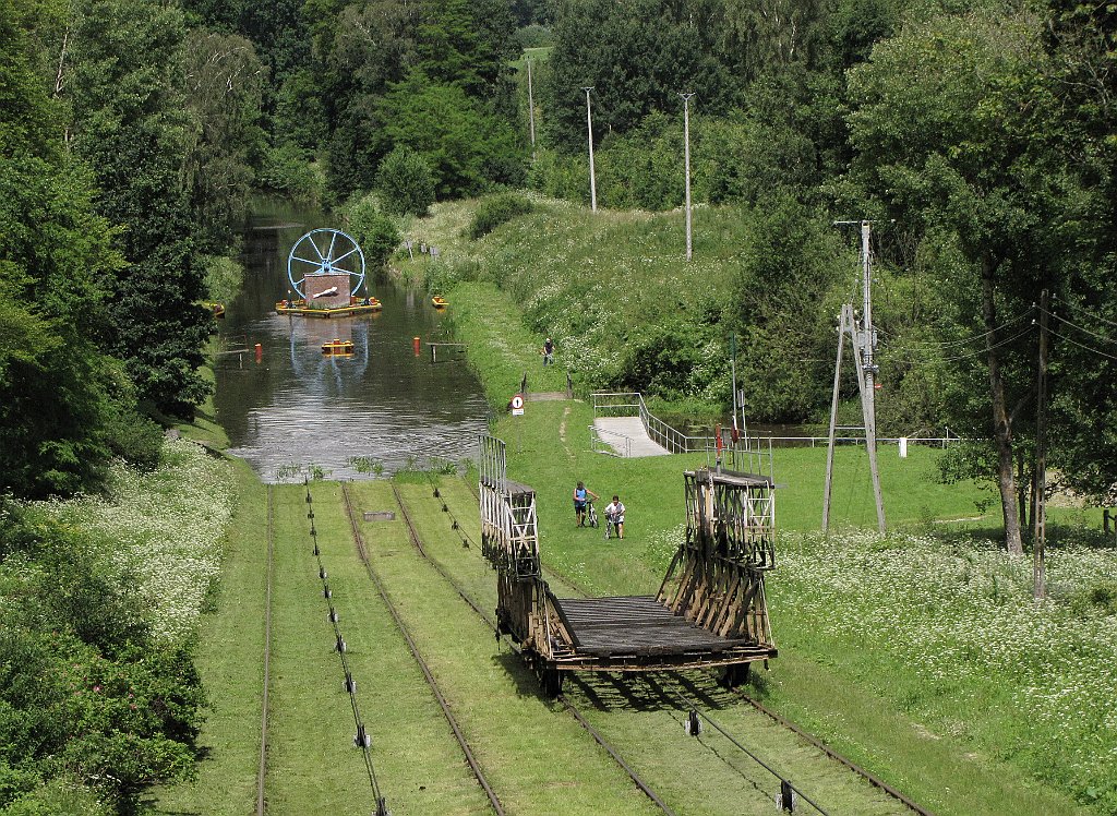 2012-07-02_13-14-44_IMG_x27023_cr.jpg -                                